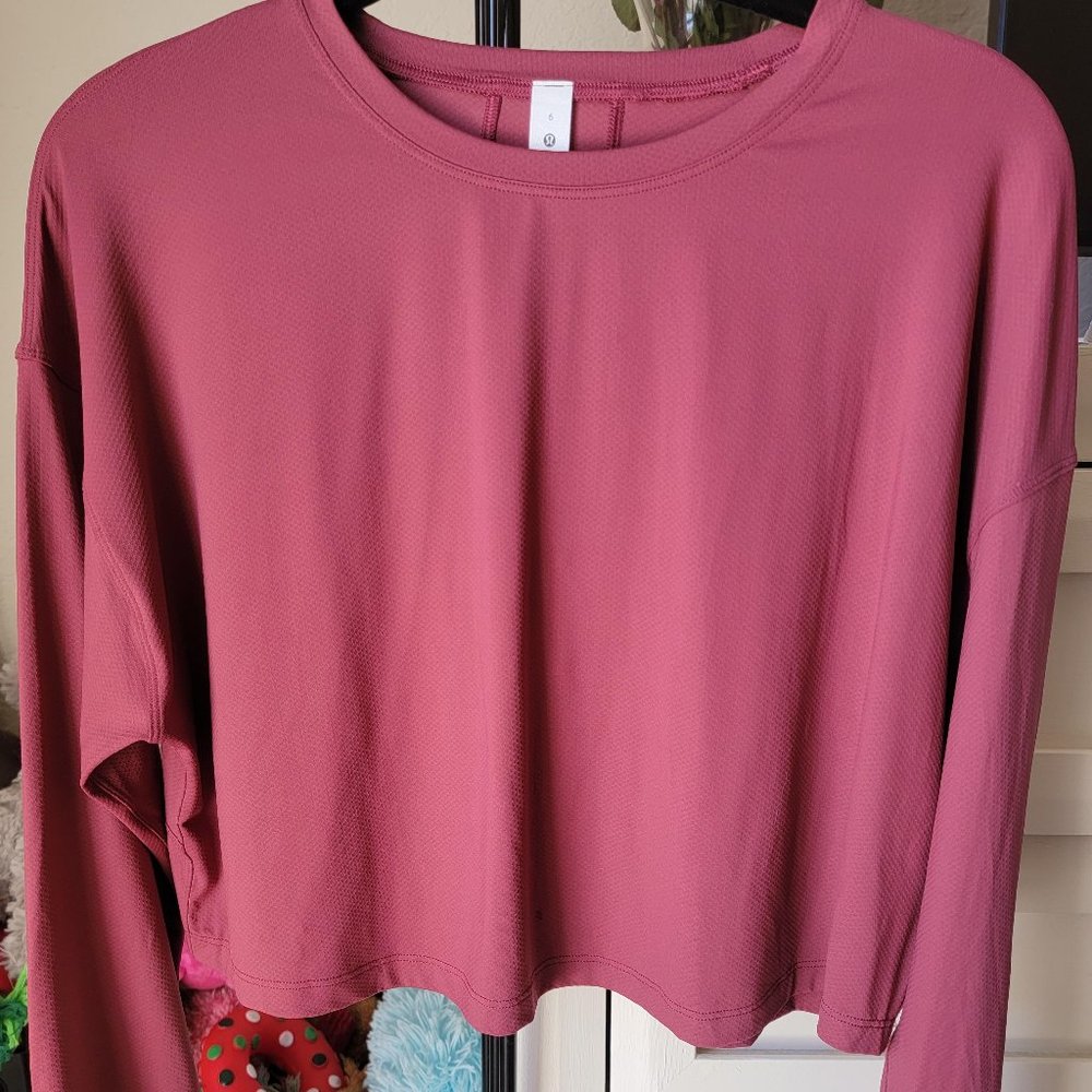 Lululemon Muscle Love Long Sleeve Size 6